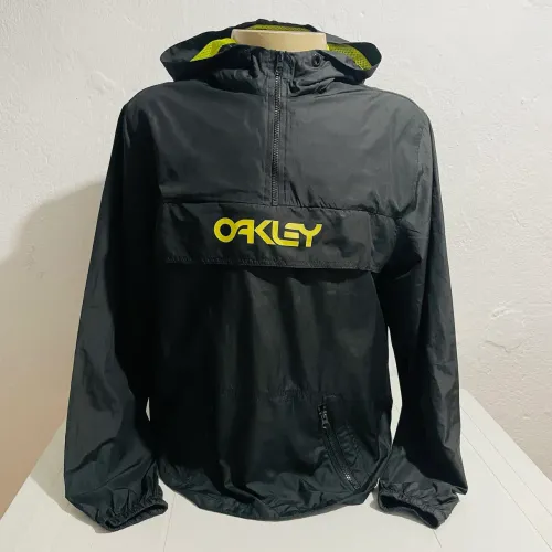 Blusa da Oakley relíquia