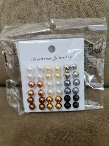 CONJUNTO DE BRINCOS COM VÁRIAS TONALIDADES NOVO