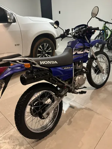 Honda XLR 125 ES com partida elétrica ano 2002