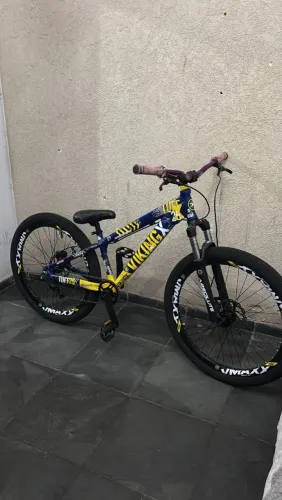 Bike viking aro26,cubo barulhento hasnnspro7,aro vmax,freio mais suspensão da absolute 