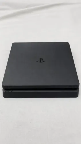 PS4 Slim