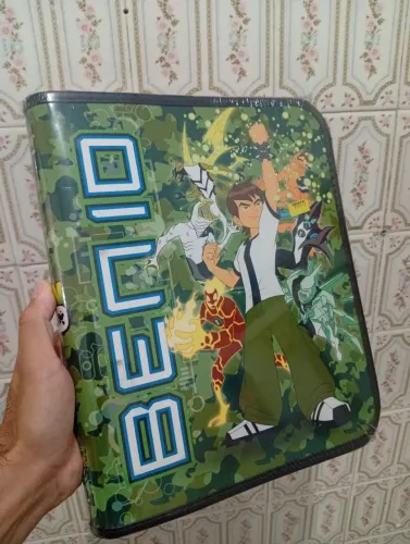 Fichario ben10 novo 