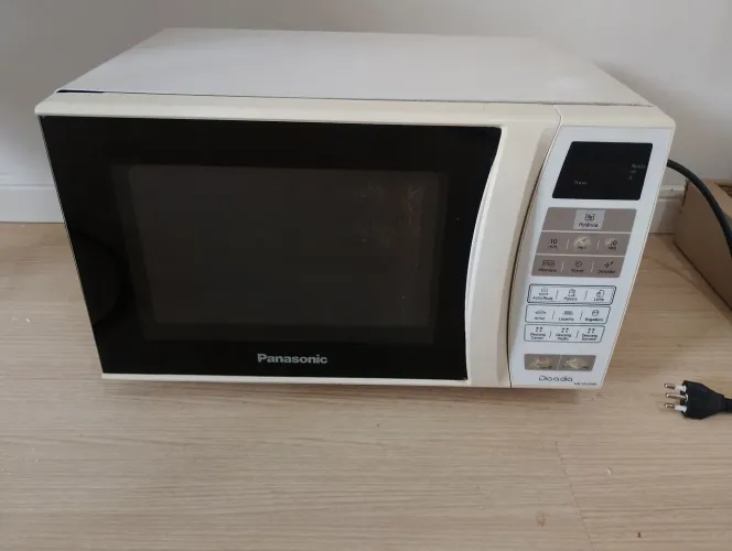 Microondas Panasonic 21L