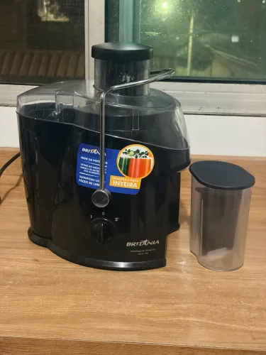 Centrífuga de Alimentos Britânia Juicer 700 - Ótimo Estado