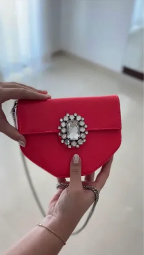  Bolsa Clutch Vermelha com Pedraria