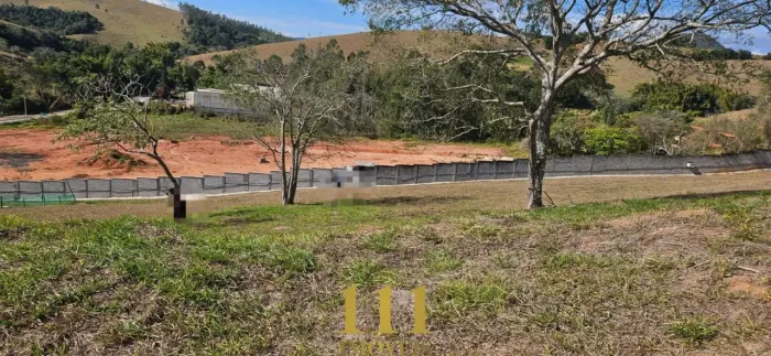 Terreno no Condomínio Reserva Fazenda São Francisco.