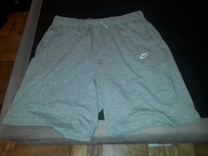 Bermuda Nike