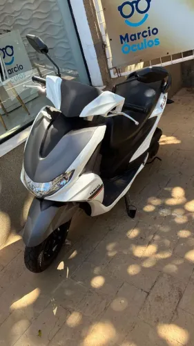 YAMAHA FLUO 125 PARCELO NO CARTAO EM 12X SEM JUROS