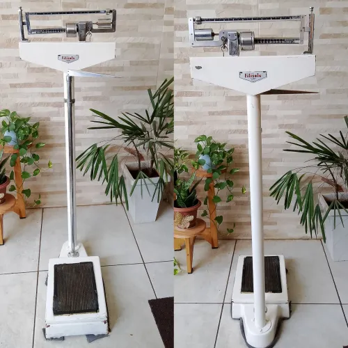 Balança Antropométrica Mecânica Profissional 150kg