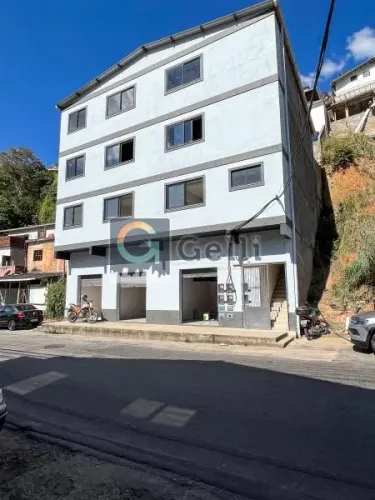 Loja- Petrópolis, Corrêas