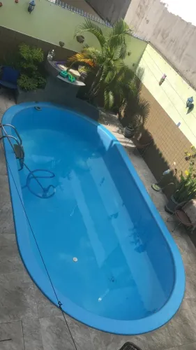Aluga-se belíssima e ampla casa no Vieiralves. Pronta para morar. Espaçosa, vários cômodo