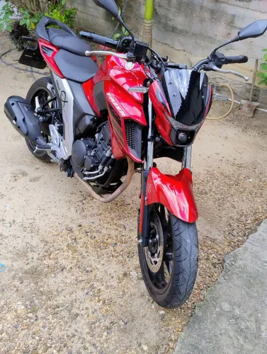 Fazer 250