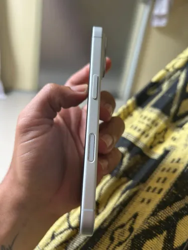 iPhone 16 Branco 128 