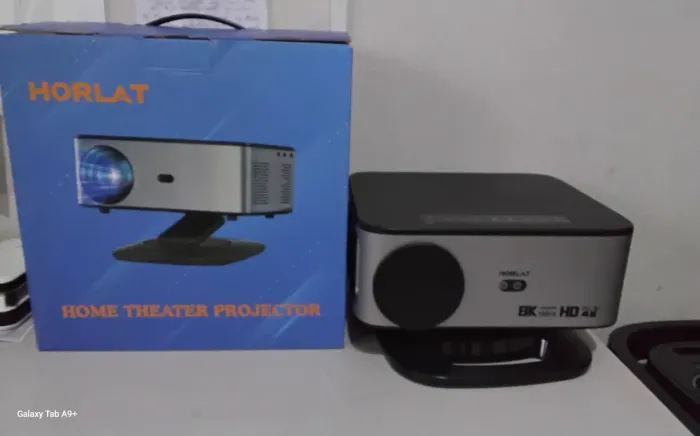 Vendo Projetor com imagem igual tv....300 polegadas Full hd