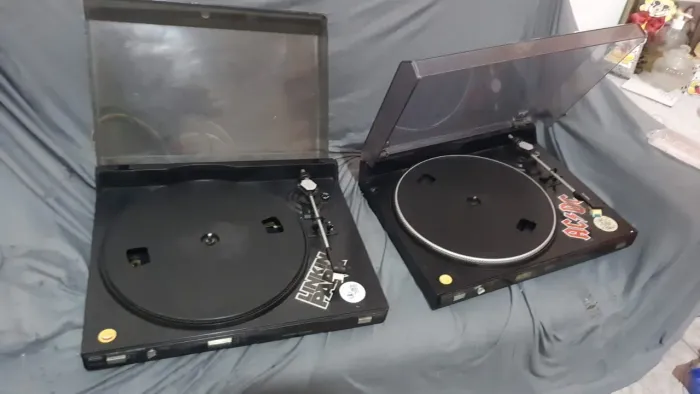 Par de toca discos CCE com Pitch