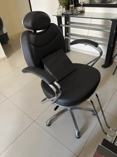 Cadeira Reclinável Poltrona Barbeiro Salão Beleza + Lombar