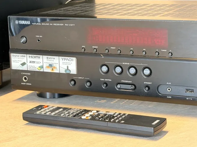 Receiver Yamaha RX-V377 + Subwoofer JBL + 3 Caixas JBL satelites
