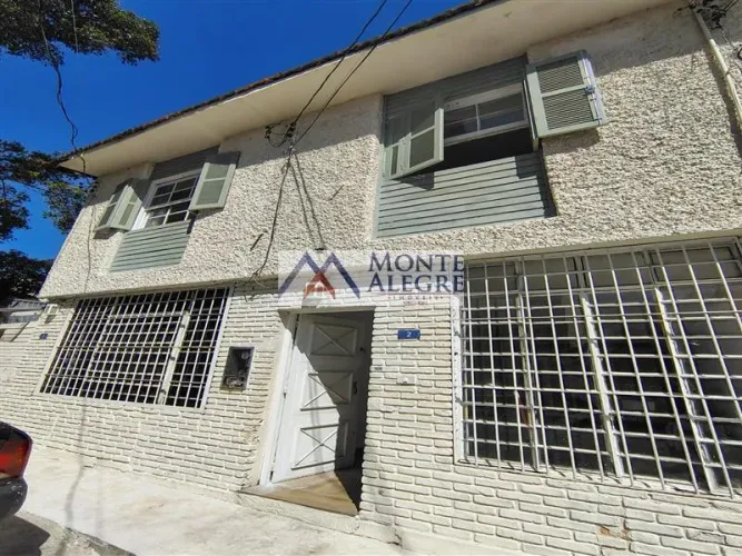 Sobrado para Alugar no bairro Chácara Monte Alegre com 130m² e 2 dormitórios/quartos