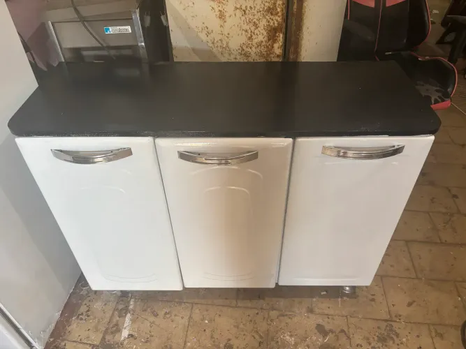 Armário/ Balcão de cozinha