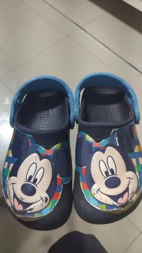 Sandália Crocs Kids' Fun Lab Mickey Mouse Clog C10 número 28