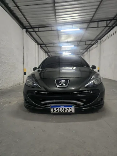 Peugeot 207 Sedan Passion XS 1.6 Flex 16V 4P AUT 2010