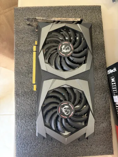 Placa de vídeo GTX 1650 4gb