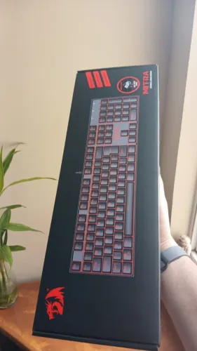 (Lacrado) Teclado Mecânico Redragon Mitra Red | Switch Brown - Hotswap, Fullsize, ABNT2