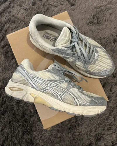 Tênis Asics GT-2160 Cream - tamanho 39