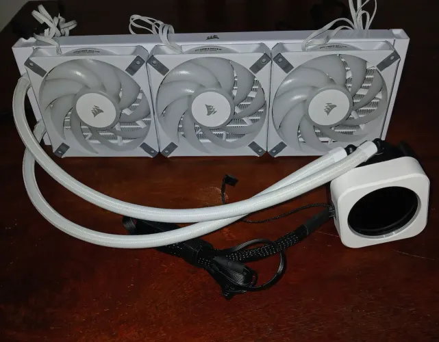 Water Cooler Corsair iCUE H150i Elite LCD XT, RGB, 360mm, AMD/Intel, Branco