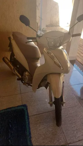 Vende-se Honda Biz