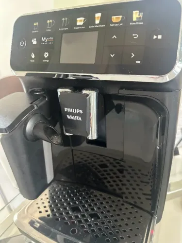 Cafeteira Philips Expresso 12 Bebidas Serie4400 Cor Preto
