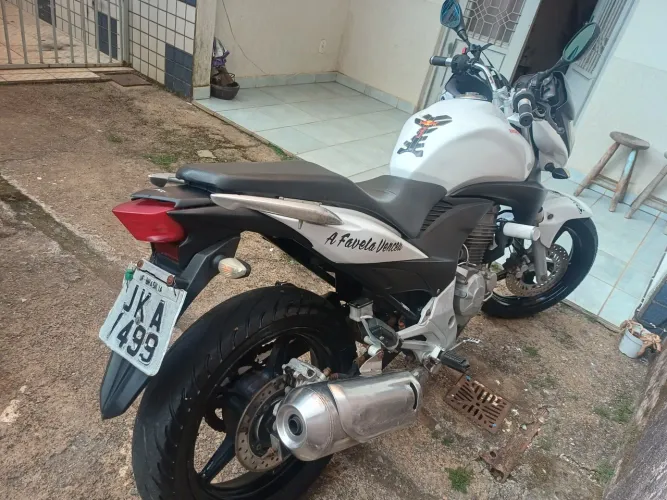 Cb 300 