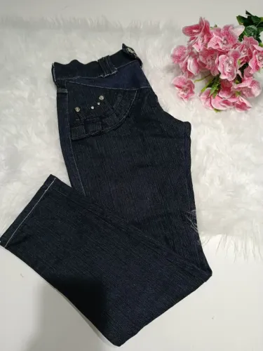Calças jeans feminina - Tam. na descrição 