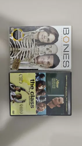 Bones 5º temporada + the class Lacrados Importados (sem dublagem e legenda em Português)