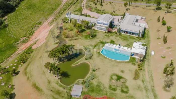 CASA INCRÍVEL, CONDOMÍNIO FECHADO, COM 20.000 M2 DE ÁREA DE TERRENO, JARINU - SP