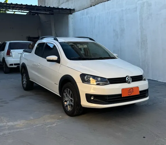 Volkswagen Saveiro Highline 1.6 T. Flex 8V CD 2016