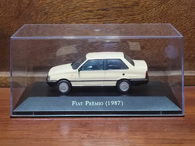 Fiat Premio 1987 - Coleção Carros Inesquecíveis do Brasil - Carrinho Miniatura 1/43