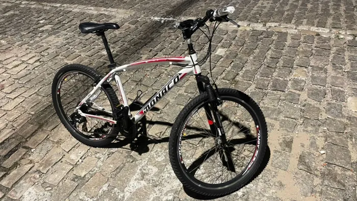 Bicicleta MONACO.