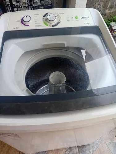 Vendo máquina  de lavar 12 lá.