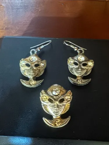 CONJUNTO VINTAGE COMPRADO EM VENEZA- MÁSCARAS VENEZIANAS