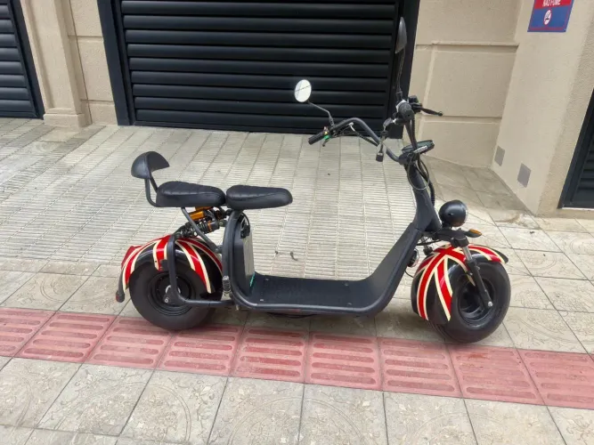 Vendo scooter elétrica ano 2023 mod.Q20 motor 2000w seminova Inglaterra