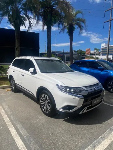 Mitsubishi Outlander HPE-S 2.2 Diesel 4X4 Aut. 2022