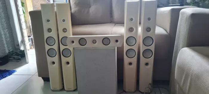 Conjunto de caixas  de som dá Sony Home Thete