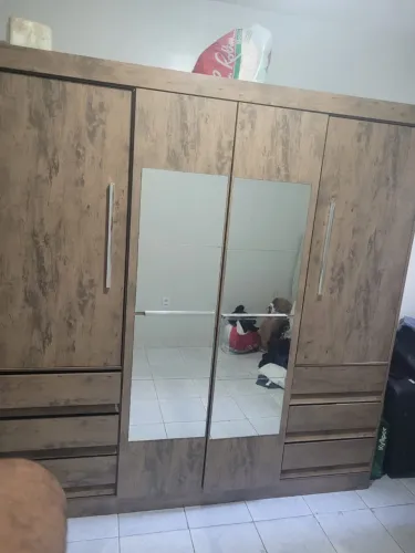Guarda roupa 4 portas