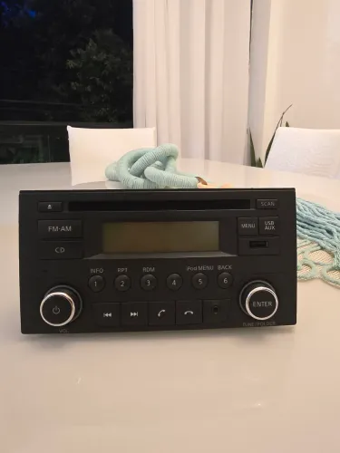 Aparelho de som NISSAN