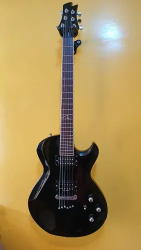 Guitarra Cort Zenox Z44