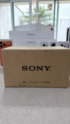 Sony FX 30 / Lacrada , zero e na caixa .