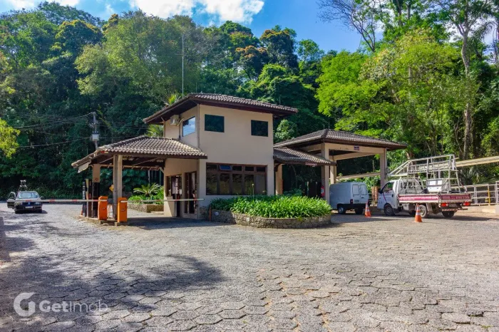 TERRENO - VELEIROS DE IBIÚNA - SP