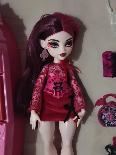 Draculaura Garden Mysteries Completa