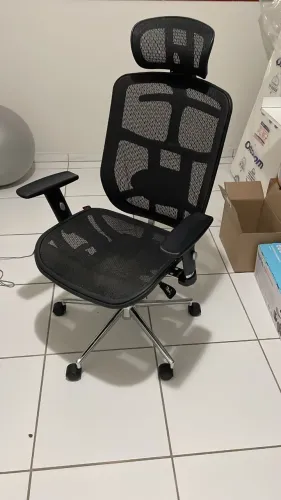 Cadeira de Escritório Ergonômica Reclinável